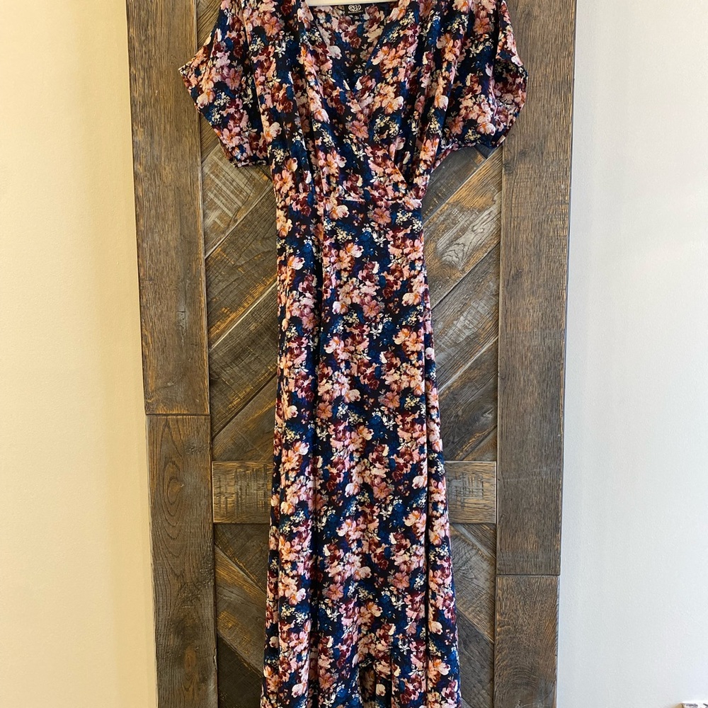 Bobeau Floral Long Sleeve Dress in Navy and Pink